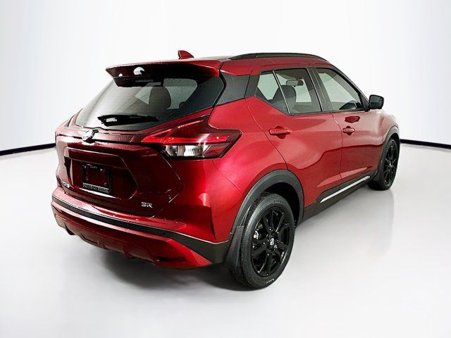 2021 Nissan Kicks SR