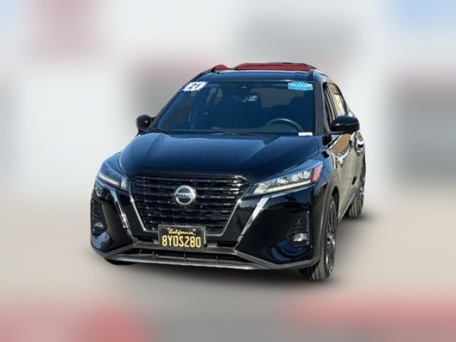 2021 Nissan Kicks SR