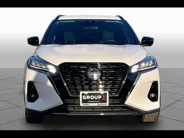 2021 Nissan Kicks SR