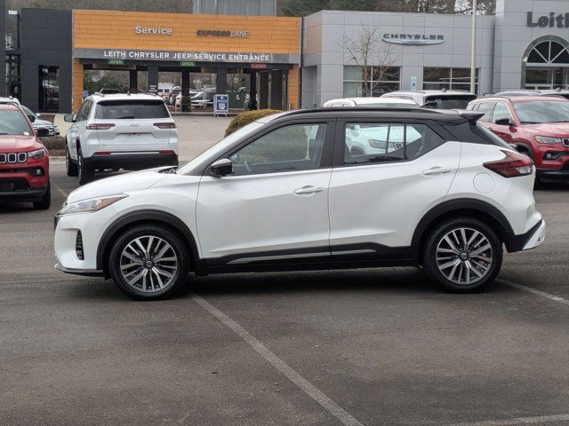 2021 Nissan Kicks SR