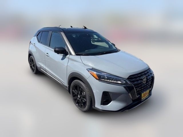 2021 Nissan Kicks SR