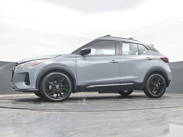 2021 Nissan Kicks SR
