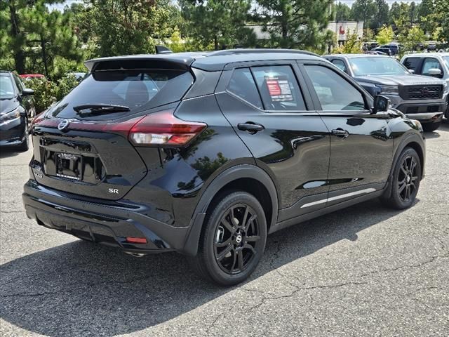 2021 Nissan Kicks SR