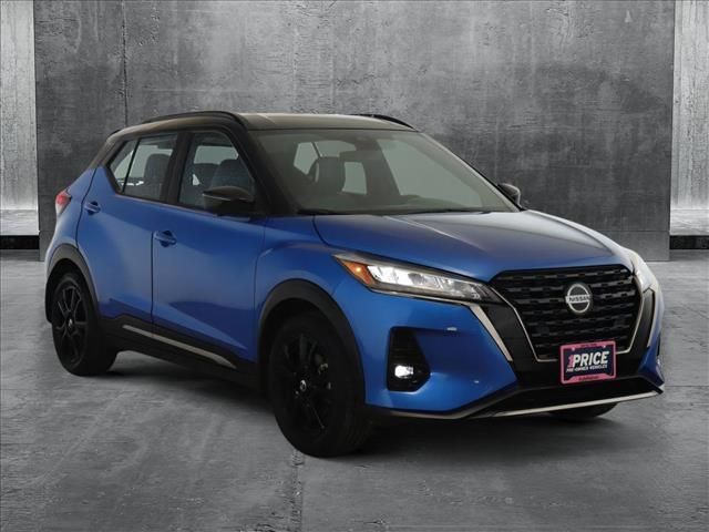 2021 Nissan Kicks SR