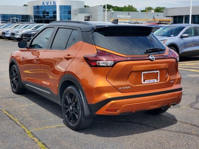 2021 Nissan Kicks SR