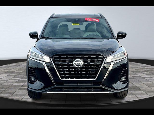 2021 Nissan Kicks SR