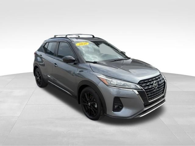 2021 Nissan Kicks SR