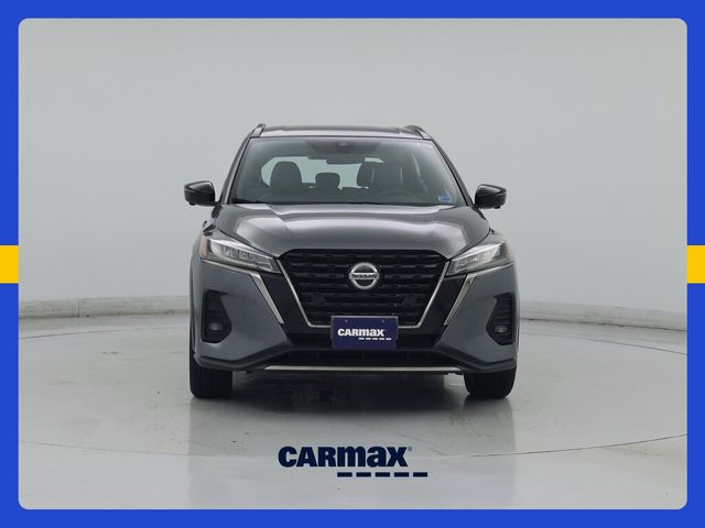 2021 Nissan Kicks SR
