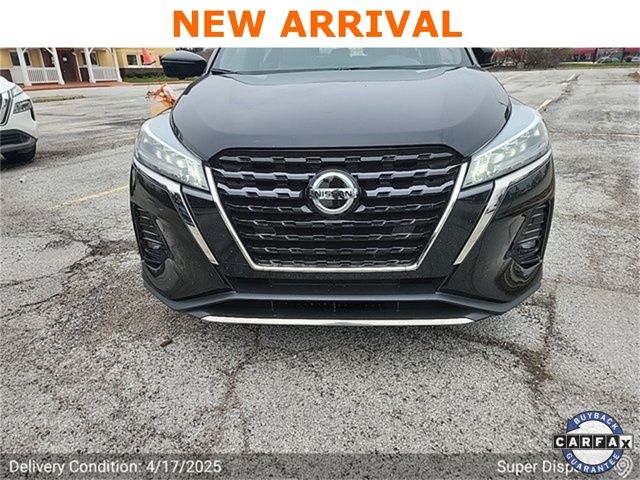 2021 Nissan Kicks SR