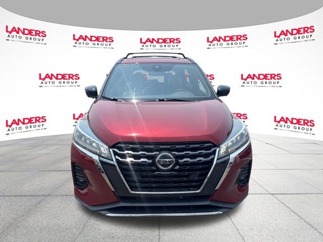 2021 Nissan Kicks SR