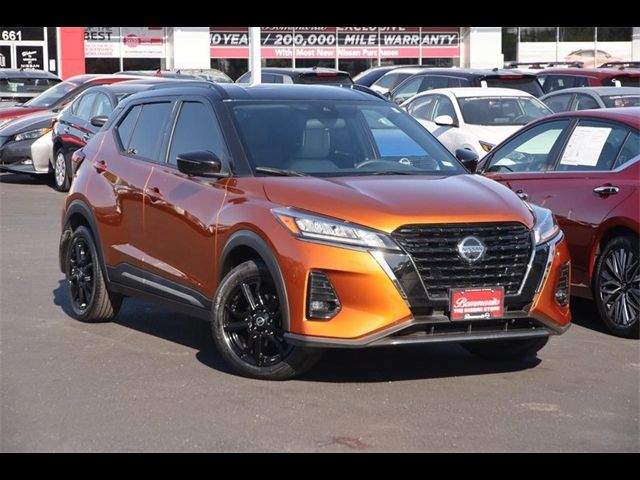 2021 Nissan Kicks SR