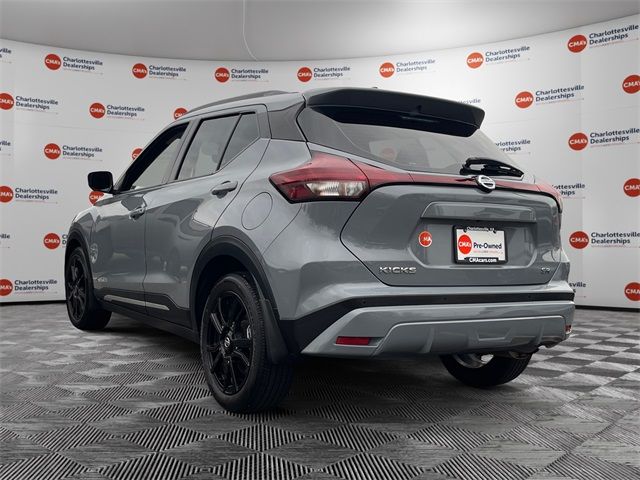 2021 Nissan Kicks SR