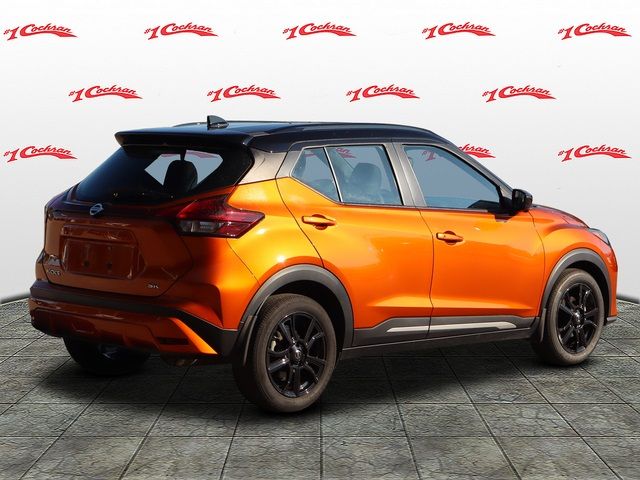 2021 Nissan Kicks SR