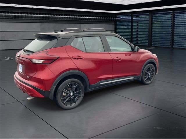 2021 Nissan Kicks SR