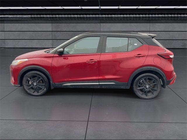 2021 Nissan Kicks SR