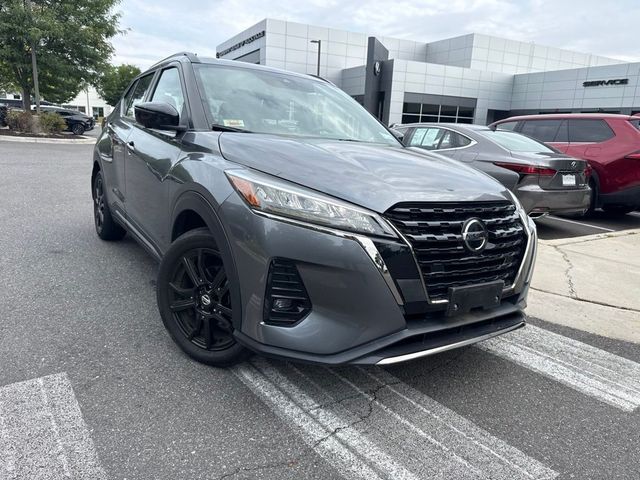 2021 Nissan Kicks SR