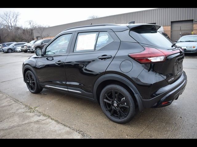 2021 Nissan Kicks SR