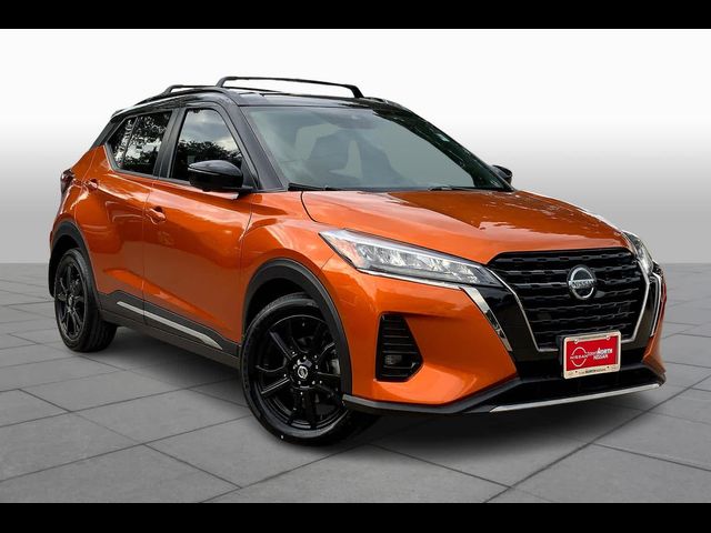 2021 Nissan Kicks SR