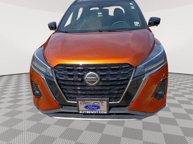 2021 Nissan Kicks SR