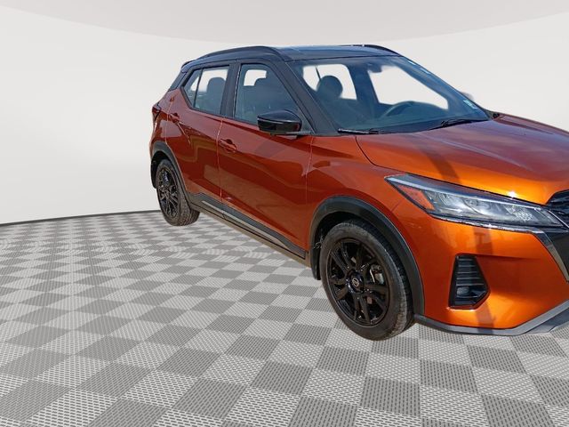 2021 Nissan Kicks SR