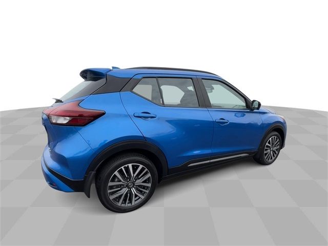 2021 Nissan Kicks SR