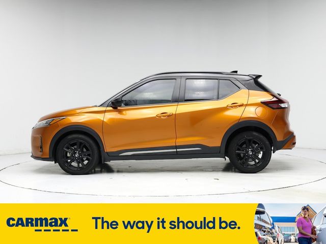 2021 Nissan Kicks SR