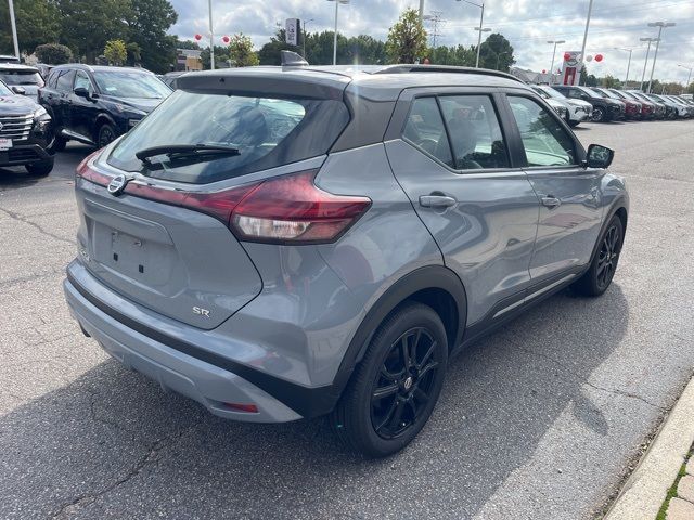 2021 Nissan Kicks SR