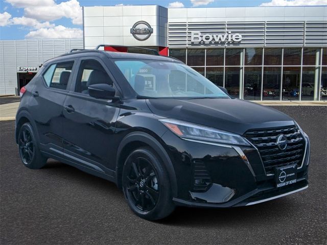 2021 Nissan Kicks SR