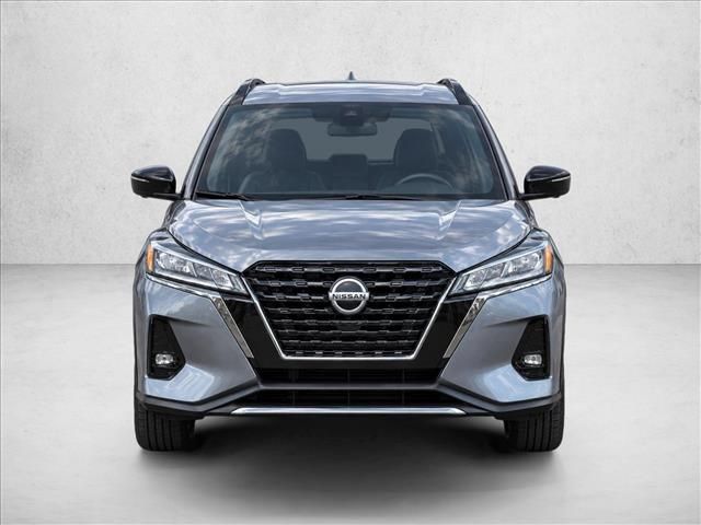 2021 Nissan Kicks SR