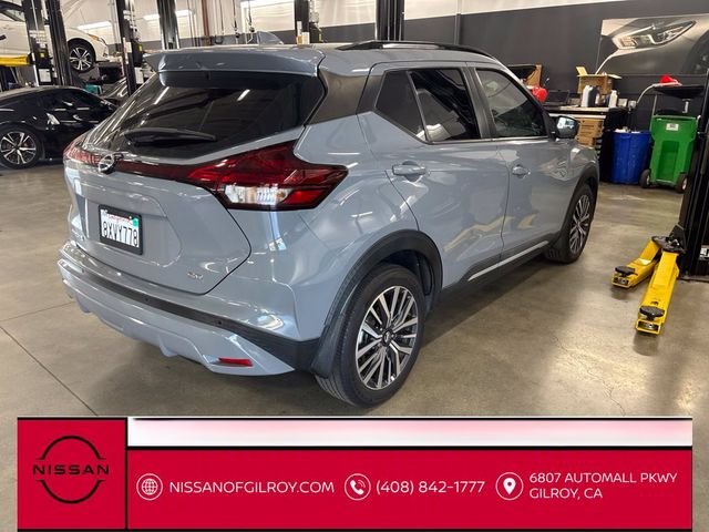 2021 Nissan Kicks SR