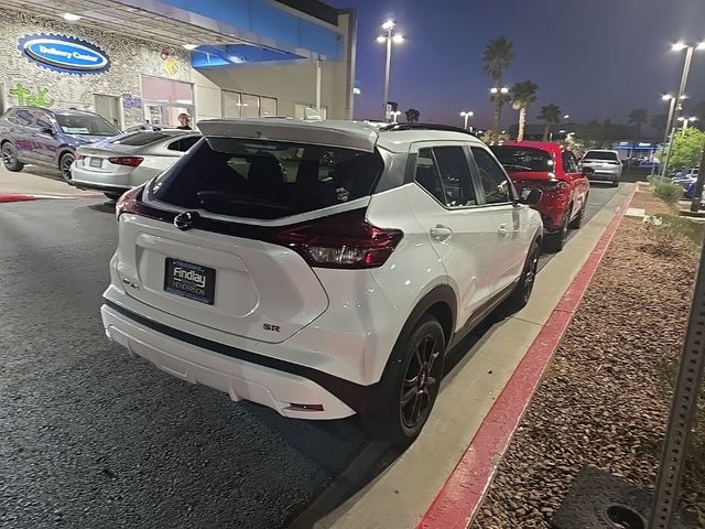 2021 Nissan Kicks SR