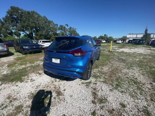 2021 Nissan Kicks SR