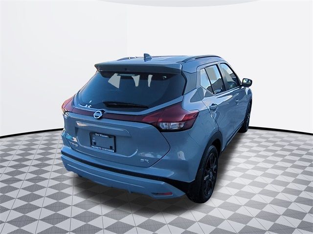 2021 Nissan Kicks SR