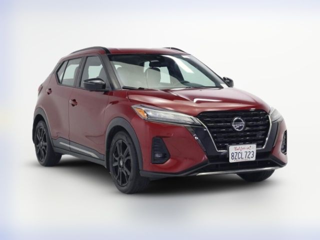 2021 Nissan Kicks SR