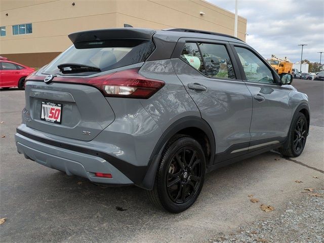 2021 Nissan Kicks SR