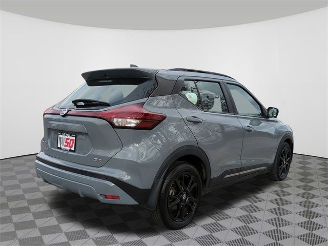 2021 Nissan Kicks SR