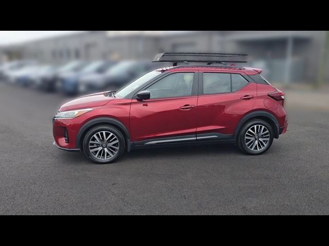 2021 Nissan Kicks SR
