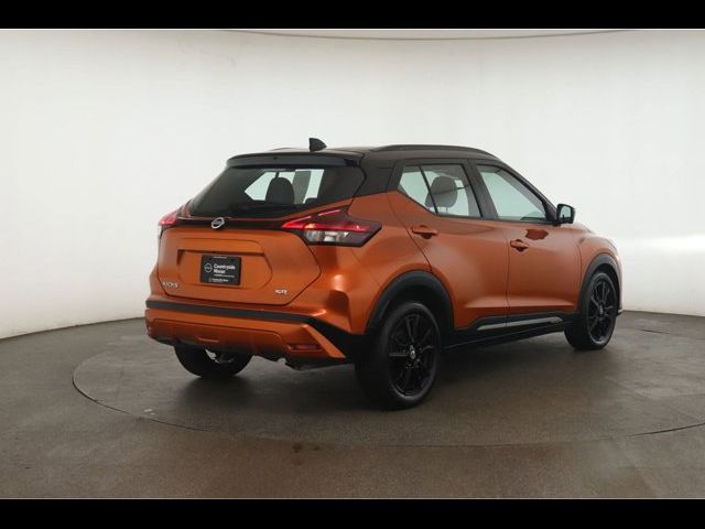 2021 Nissan Kicks SR