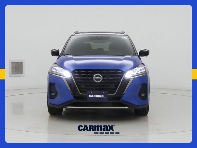 2021 Nissan Kicks SR