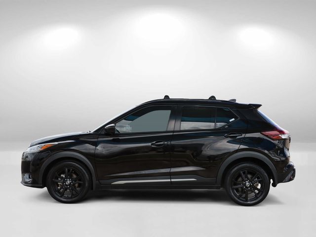 2021 Nissan Kicks SR