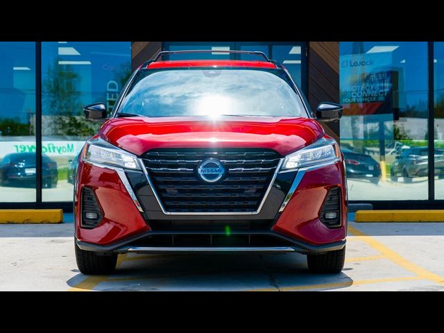 2021 Nissan Kicks SR
