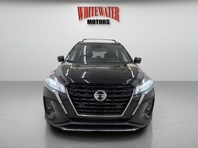2021 Nissan Kicks SR