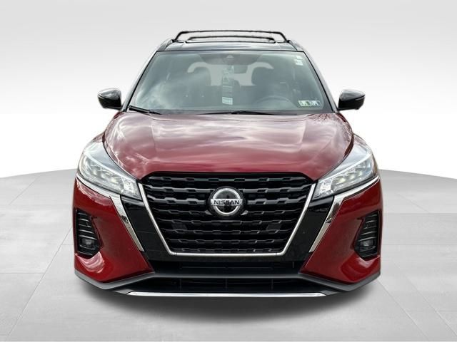 2021 Nissan Kicks SR