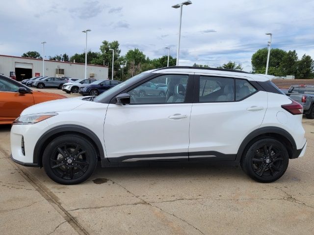 2021 Nissan Kicks SR