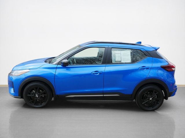 2021 Nissan Kicks SR