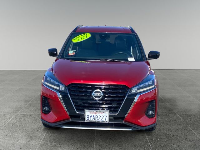 2021 Nissan Kicks SR