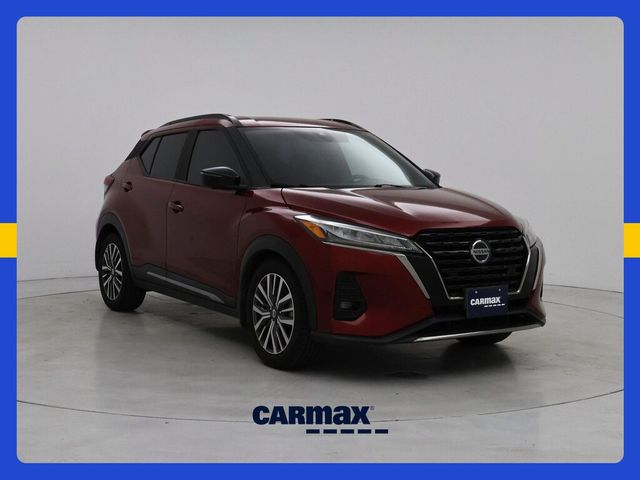 2021 Nissan Kicks SR