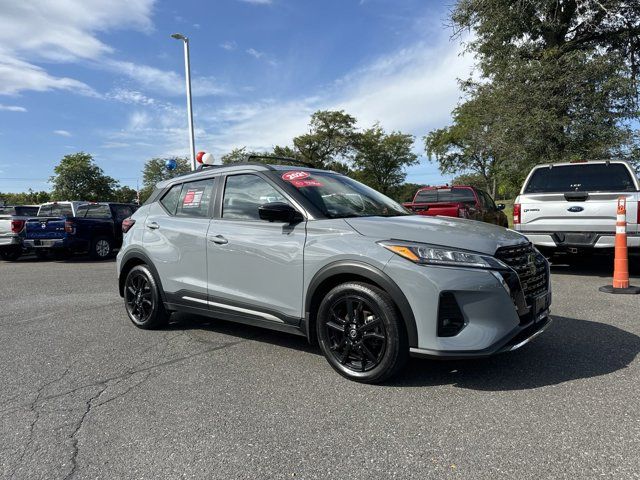 2021 Nissan Kicks SR