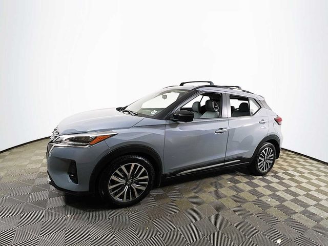 2021 Nissan Kicks SR