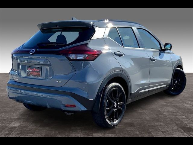 2021 Nissan Kicks SR